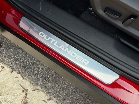 New 2026 Mitsubishi Outlander SEL FWD image 21