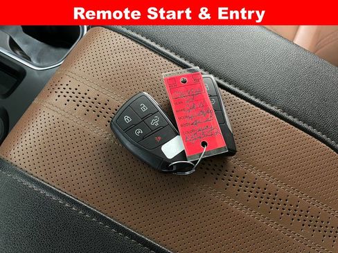 Used 2024 Chevrolet Silverado 1500 High Country w/ High Country Premium Package image 9