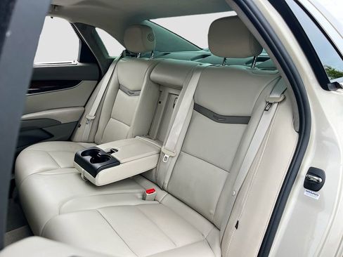 Used 2013 Cadillac XTS Platinum FWD image 26