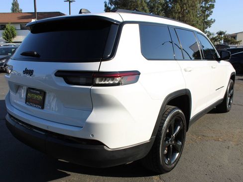Used 2023 Jeep Grand Cherokee L Laredo RWD image 37