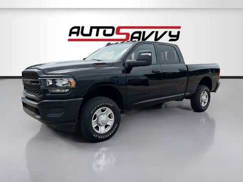 Used 2024 RAM 2500 Tradesman w/ Snow Chief Group AWD/4WD image 3