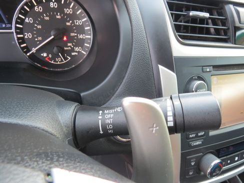 Used 2016 Nissan Altima 3.5 SL image 16