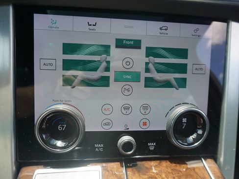 Used 2018 Land Rover Range Rover Supercharged AWD/4WD image 11