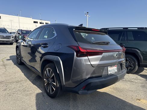 Used 2024 Lexus UX 250h FWD image 4