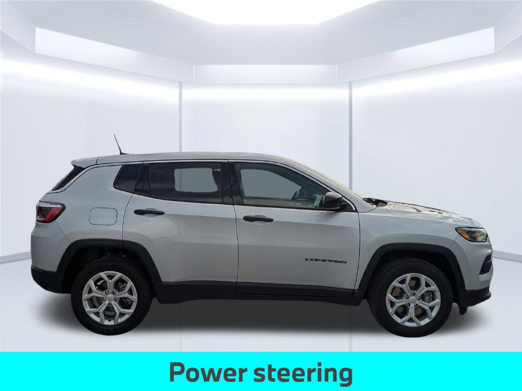 Used 2024 Jeep Compass Sport AWD/4WD image 8