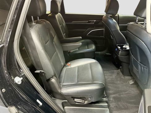 Used 2022 Kia Telluride S AWD/4WD image 29