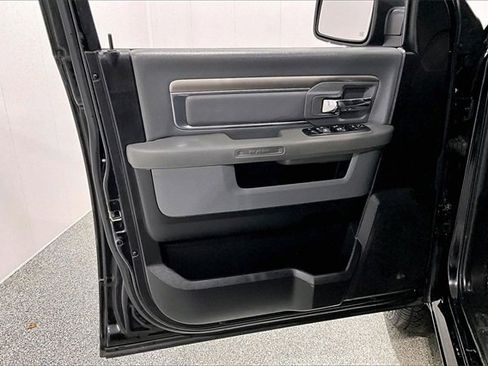 Used 2019 RAM 1500 Classic Warlock image 22