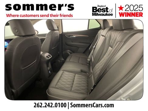Used 2023 Buick Envision Avenir AWD/4WD image 23