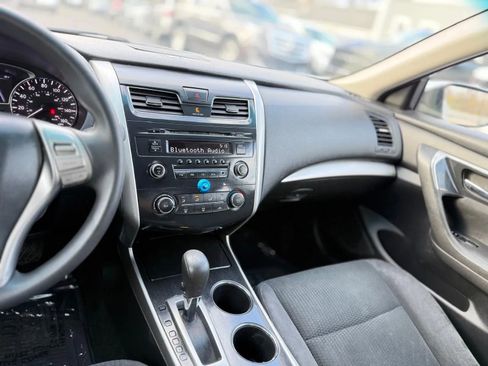Used 2014 Nissan Altima 2.5 S FWD image 20