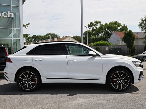Used 2023 Audi Q8 Premium Plus w/ Premium Plus Package AWD/4WD image 4