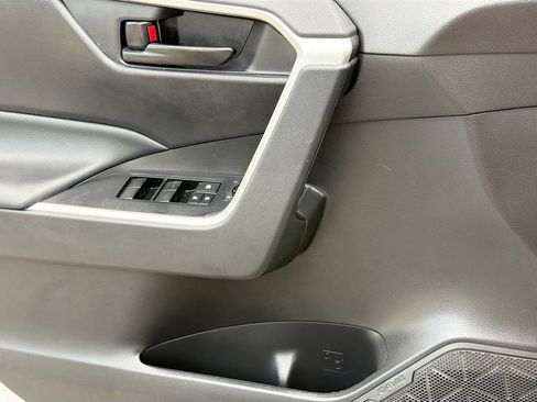 Used 2023 Toyota RAV4 LE FWD image 20