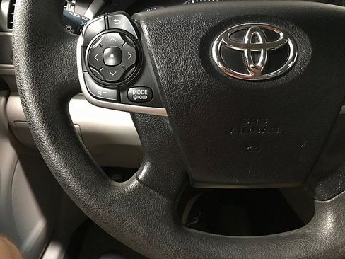 Used 2014 Toyota Camry FWD image 23
