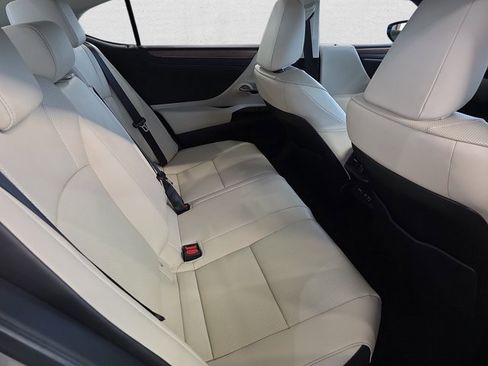 Certified 2025 Lexus ES 300h 300h w/ Premium Package image 11