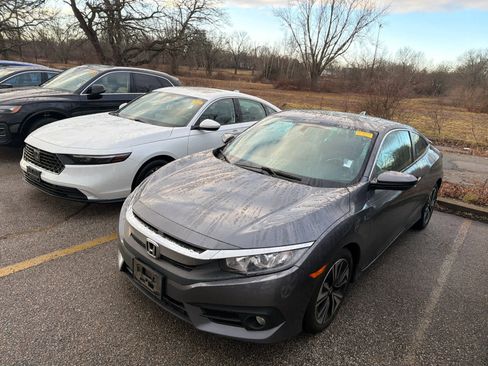 Used 2016 Honda Civic EX-L image 9