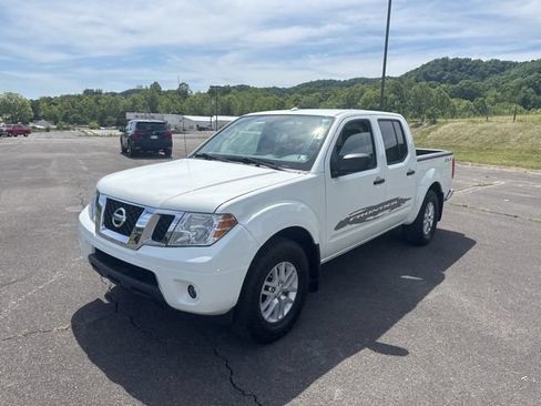 Used 2017 Nissan Frontier SV AWD/4WD image 4