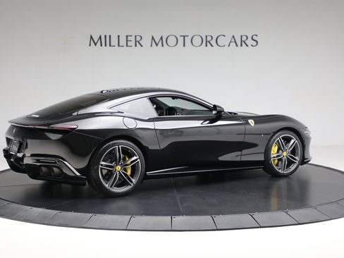Certified 2022 Ferrari Roma RWD image 8