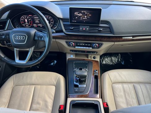 Used 2018 Audi Q5 2.0T Premium Plus w/ Premium Plus Package image 12