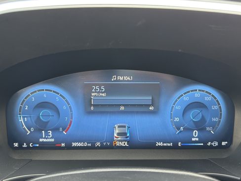 Used 2024 Ford Escape Platinum AWD/4WD image 27