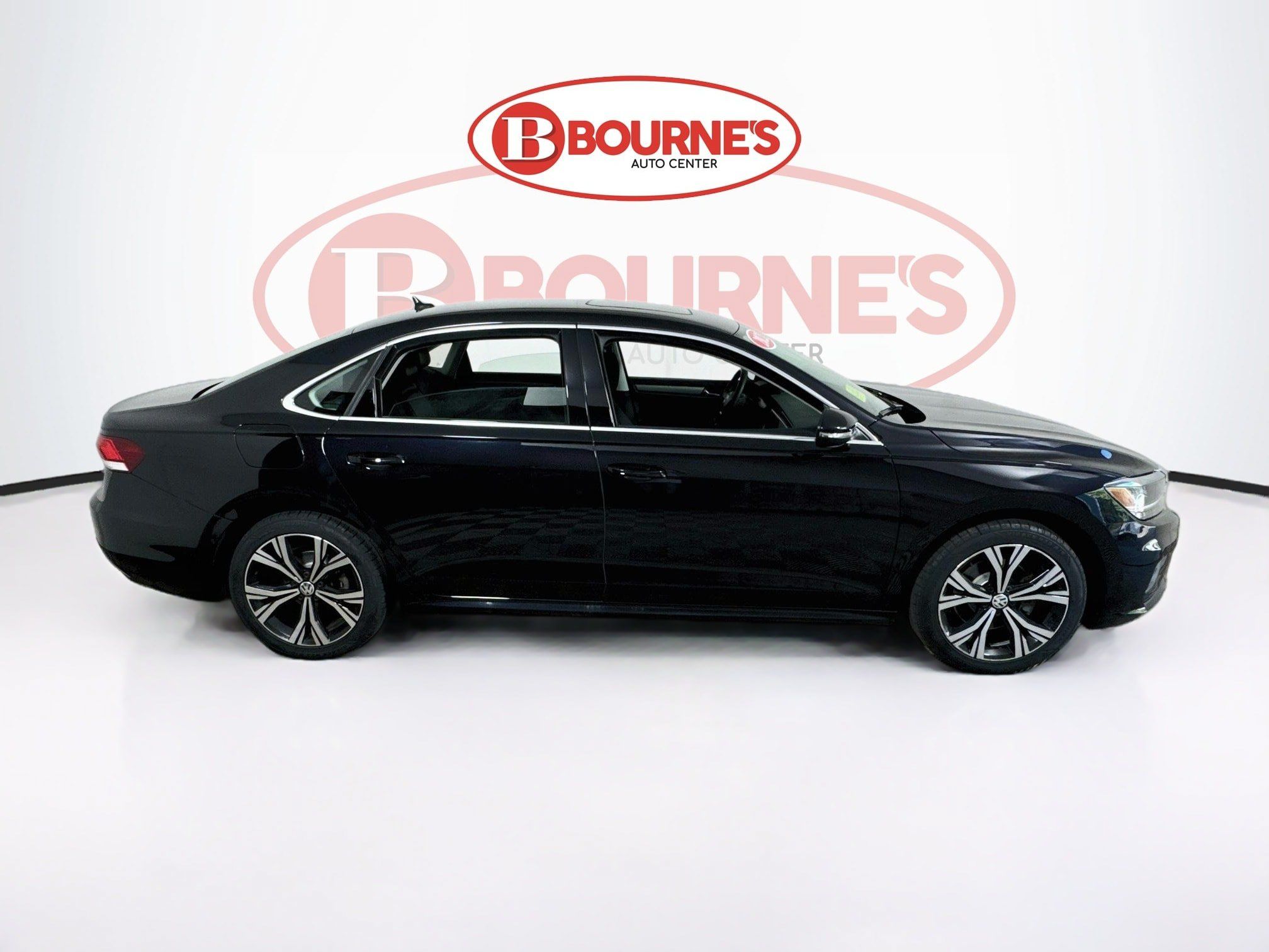 Used 2021 Volkswagen Passat 2.0T SE FWD image 12