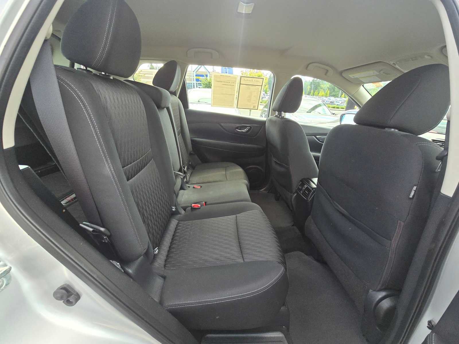 Used 2018 Nissan Rogue S AWD/4WD image 12