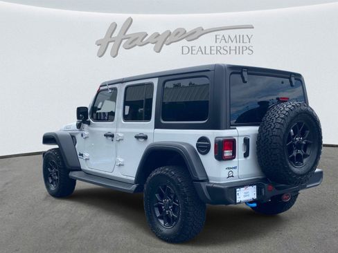 Used 2024 Jeep Wrangler Unlimited AWD/4WD image 7