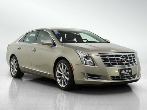 Used 2013 Cadillac XTS Luxury image 7