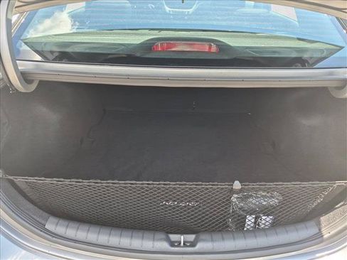 Used 2022 Hyundai Accent Limited FWD image 6