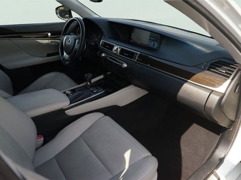 Used 2014 Lexus GS 350 w/ Luxury Package RWD image 18