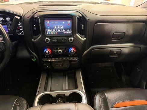Used 2021 GMC Sierra 1500 AT4 w/ AT4 Premium Package AWD/4WD image 39