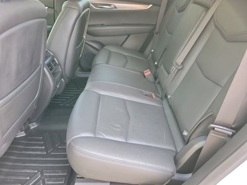 Used 2019 Cadillac XT5 Luxury image 9