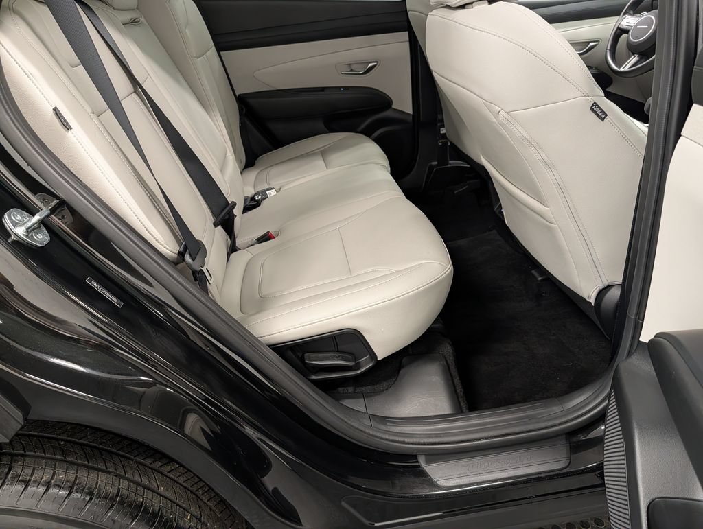 Certified 2025 Hyundai Tucson SEL AWD/4WD image 32
