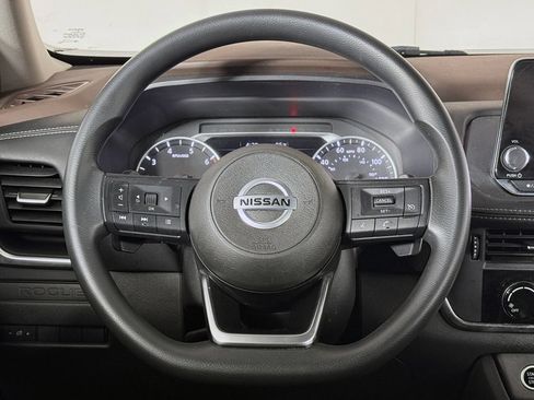 Used 2021 Nissan Rogue S AWD/4WD image 29