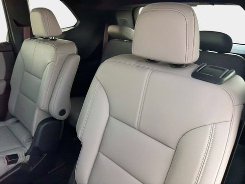 New 2026 GMC Acadia Elevation w/ Black Edition FWD image 12