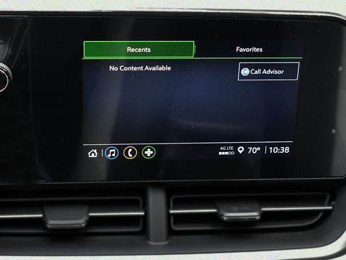Used 2024 Chevrolet Trax RS w/ Sunroof Package FWD image 20