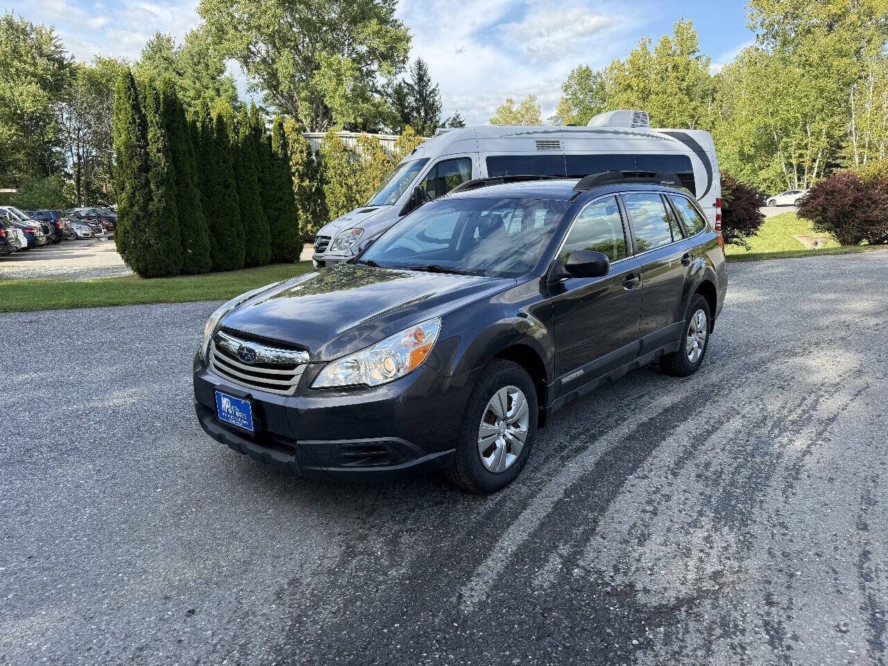 Used 2011 Subaru Outback 2.5i AWD/4WD image 3