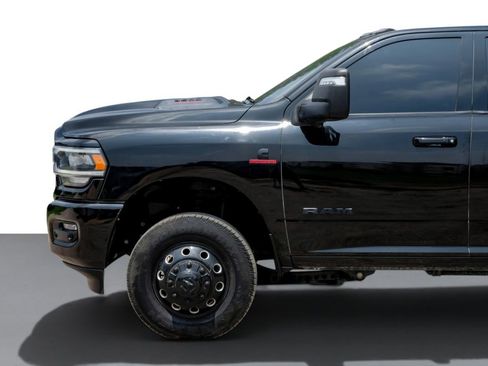 Used 2023 RAM 3500 Laramie w/ Night Edition AWD/4WD image 10