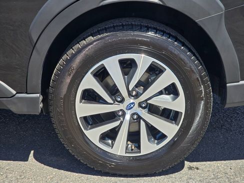 Used 2024 Subaru Outback Premium AWD/4WD image 10