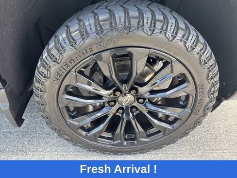 Used 2022 Chevrolet Silverado 1500 RST w/ Convenience Package II image 19