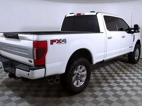 Used 2022 Ford F250 Platinum w/ FX4 Off-Road Package AWD/4WD image 7