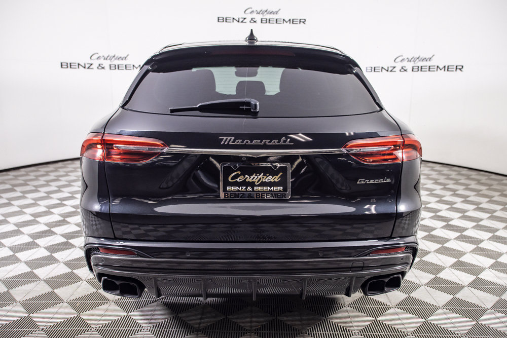 Used 2023 Maserati Grecale Trofeo AWD/4WD image 7