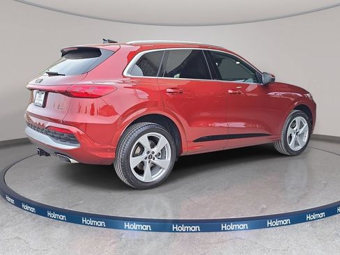 Used 2025 Audi Q5 Premium Plus w/ Premium Plus AWD/4WD image 6