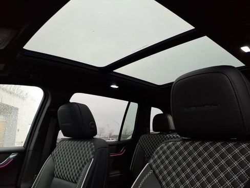 New 2026 GMC Acadia Denali w/ Super Cruise Package image 15