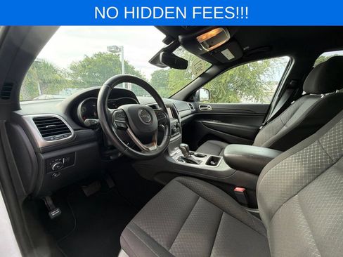 Used 2021 Jeep Grand Cherokee Laredo RWD image 15