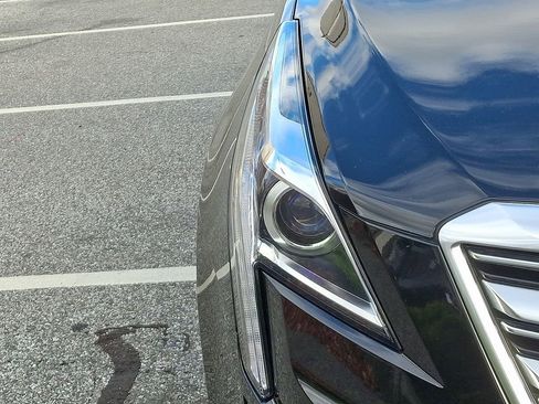 Used 2019 Cadillac XT5 Luxury image 9