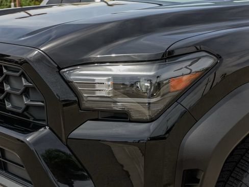 Used 2025 Toyota 4Runner TRD Off-Road Premium w/ Tow Technology Package AWD/4WD image 11