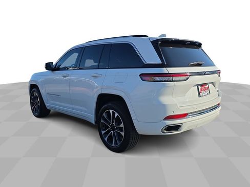Used 2022 Jeep Grand Cherokee Overland w/ Adv Protech Group III RWD image 6