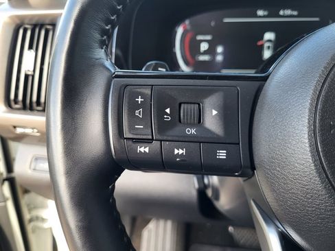 Certified 2024 Nissan Pathfinder Platinum AWD/4WD image 24