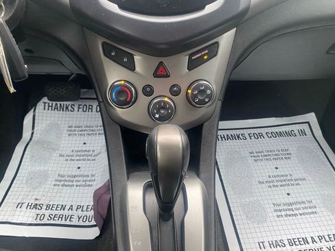 Used 2013 Chevrolet Sonic LT image 12