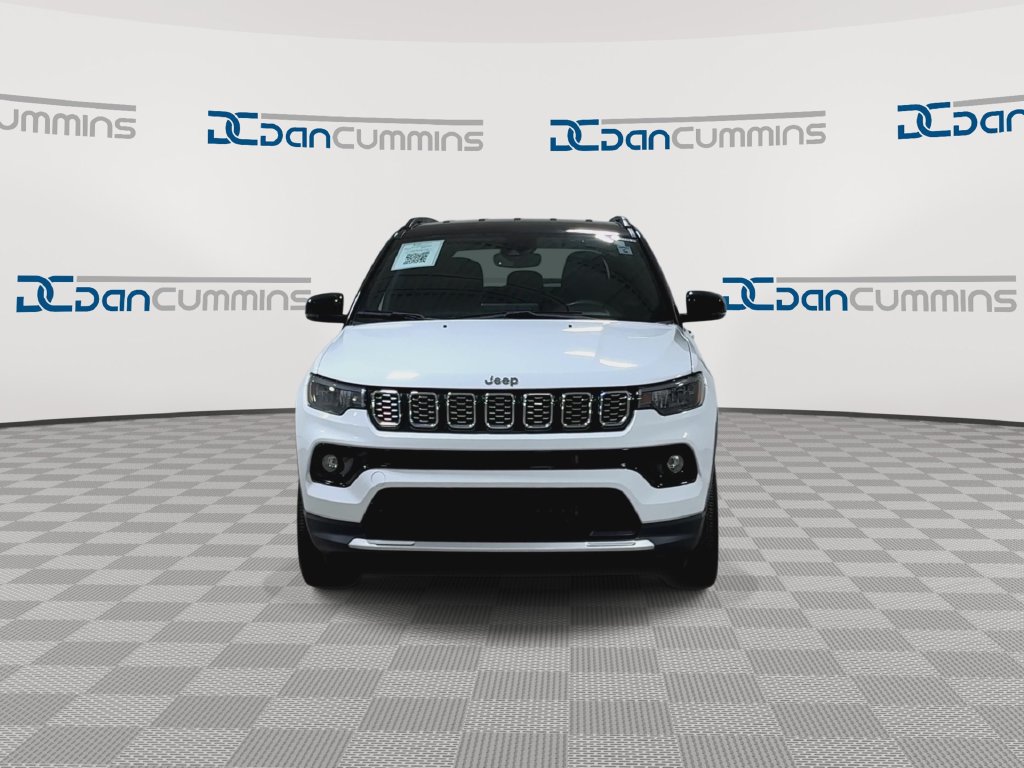 Used 2024 Jeep Compass Limited AWD/4WD image 3