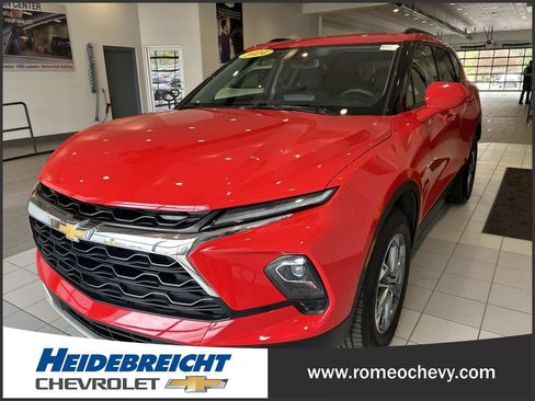 Used 2024 Chevrolet Blazer LT w/ Convenience Package AWD/4WD image 6